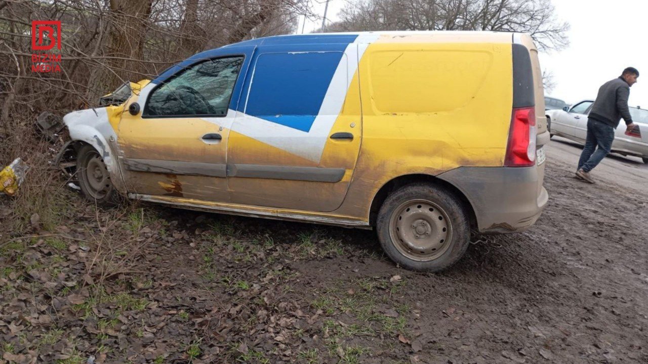 Salyan rayonunda 2 avtomobil toqquşdu: 3 nəfər xəsarət aldı &ndash; FOTO/VİDEO