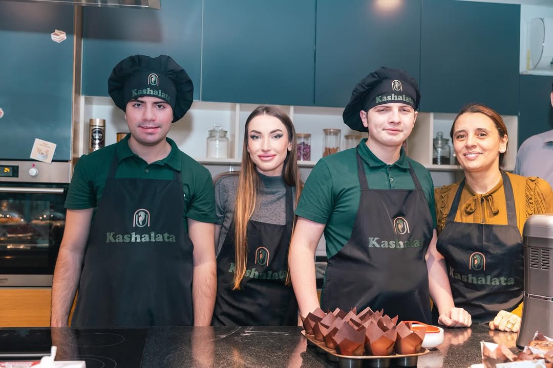 Alena Əliyeva ilk inklüziv iaşə obyekti olan "Kaşalata" kafedə - FOTO Alena Əliyeva ilk inklüziv iaşə obyekti olan "Kaşalata" kafedə - FOTO