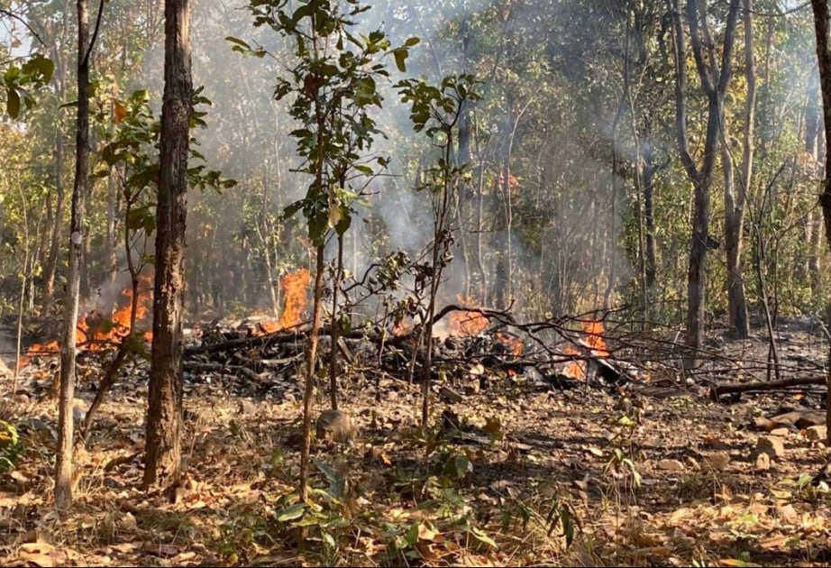 Hərbi təyyarə qəzaya uğradı &ndash; Pilotlar HƏLAK OLDU - VİDEO