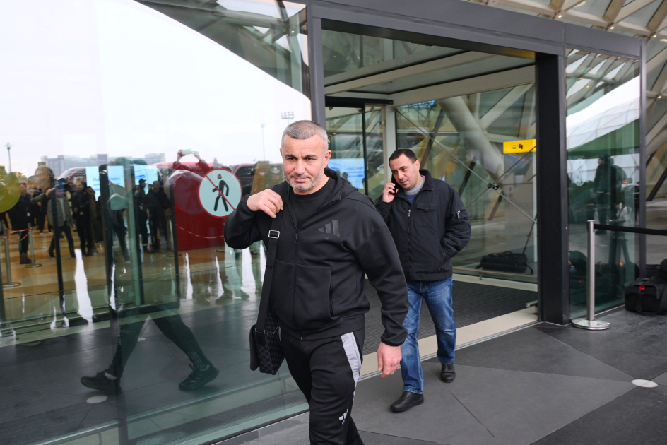 Qurban Qurbanov belə qarşılandı &ndash;FOTO/VİDEO