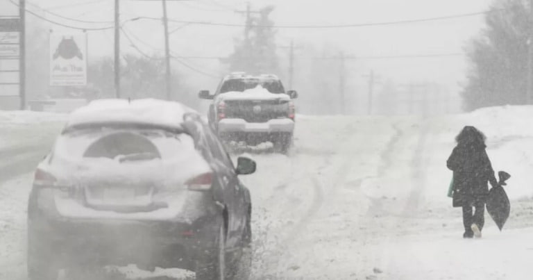 XƏBƏRDARLIQ: Türkiyədən güclü qar fırtınası Azərbaycana doğru gəlir: Bu tarixdə hava kəskin dəyişəcək