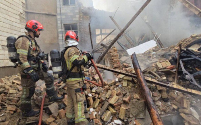 İranda çoxmərtəbəli binadakı partlayışda nəfər xəsarət alıb - FOTO