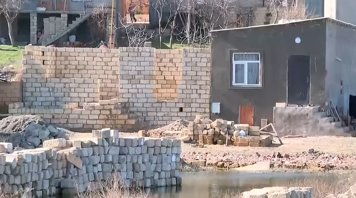 Masazırda bir neçə ev su altında qaldı - FOTO Masazırda bir neçə ev su altında qaldı - FOTO