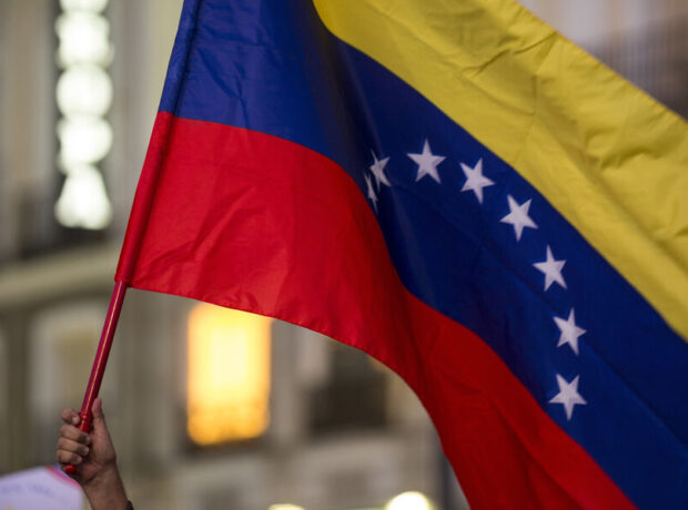 ABŞ səfiri Venesuelanın paytaxtına GETDİ