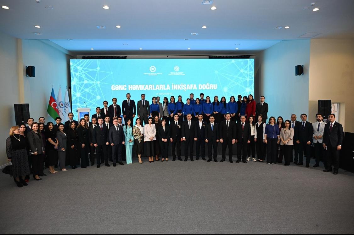 "Gənc həmkarlarla inkişafa doğru" tədbiri keçirildi &ndash; FOTO