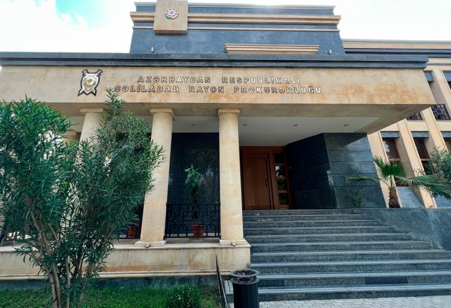 Cəlilabadda qardaşı uşaqlarını baltalayan əmiyə cinayət işi açıldı – RƏSMİ Cəlilabadda qardaşı uşaqlarını baltalayan əmiyə cinayət işi açıldı – RƏSMİ