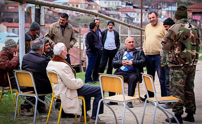 Azərbaycanda yaşayan ermənilər hansı bölgələrdə qalır?