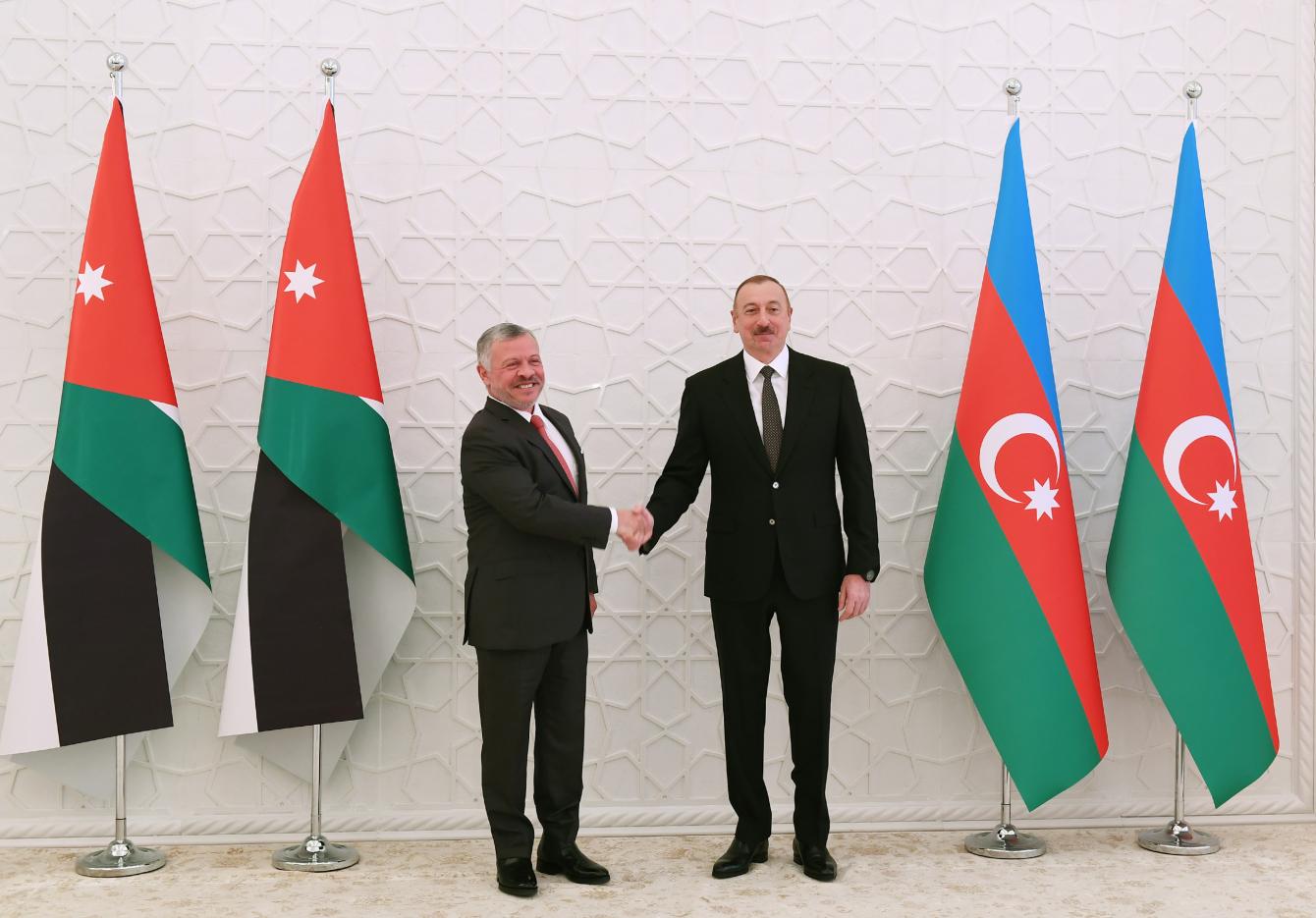 Kral II Abdullah İlham Əliyevi TƏBRİK ETDİ