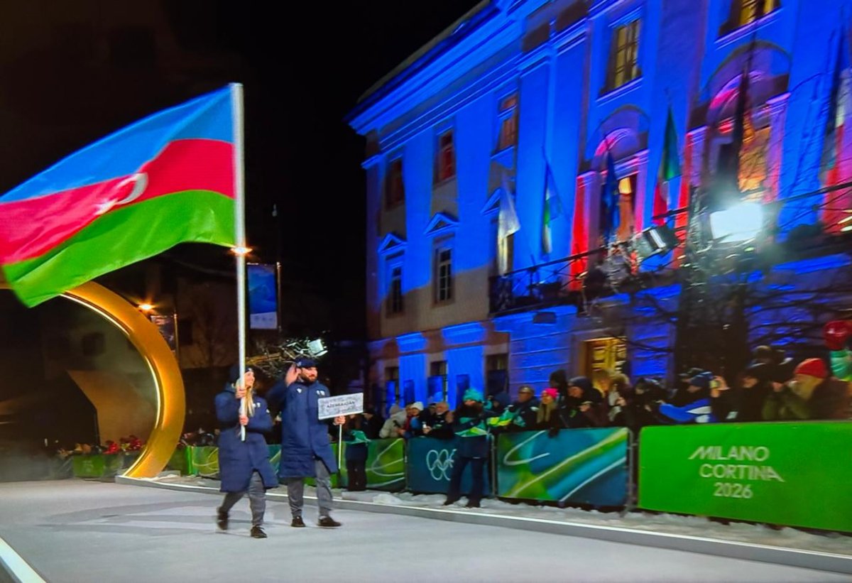 İdmançılarımız XXV Qış Olimpiya Oyunlarının açılış mərasimində - FOTO