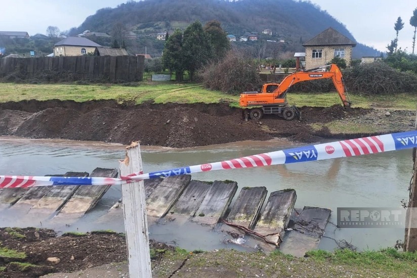 Astarada torpaq sürüşməsi olub - FOTO