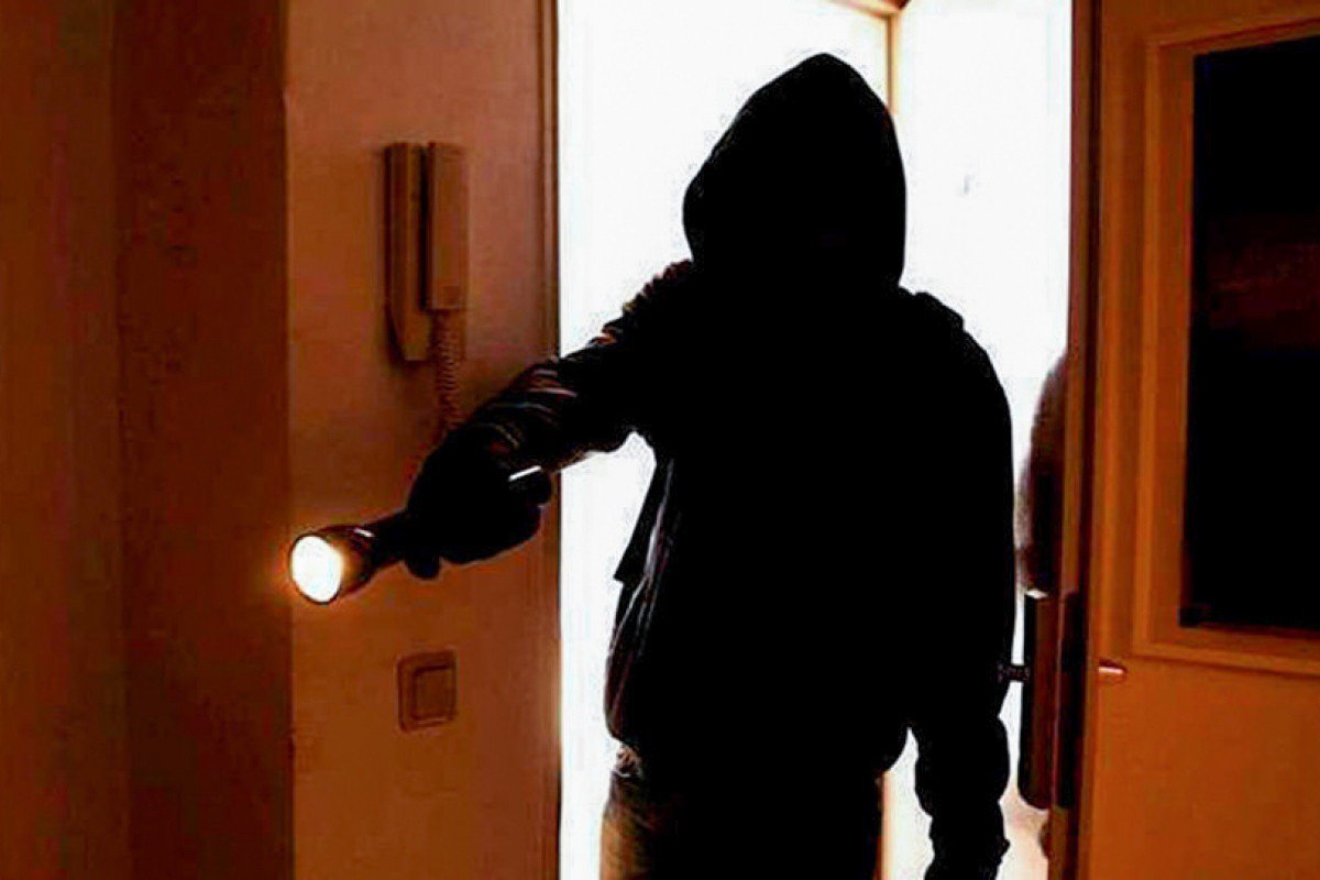 Bakıda OLAY: Evdən 10 minlik cehizlik əşyalar oğurlandı - FOTO