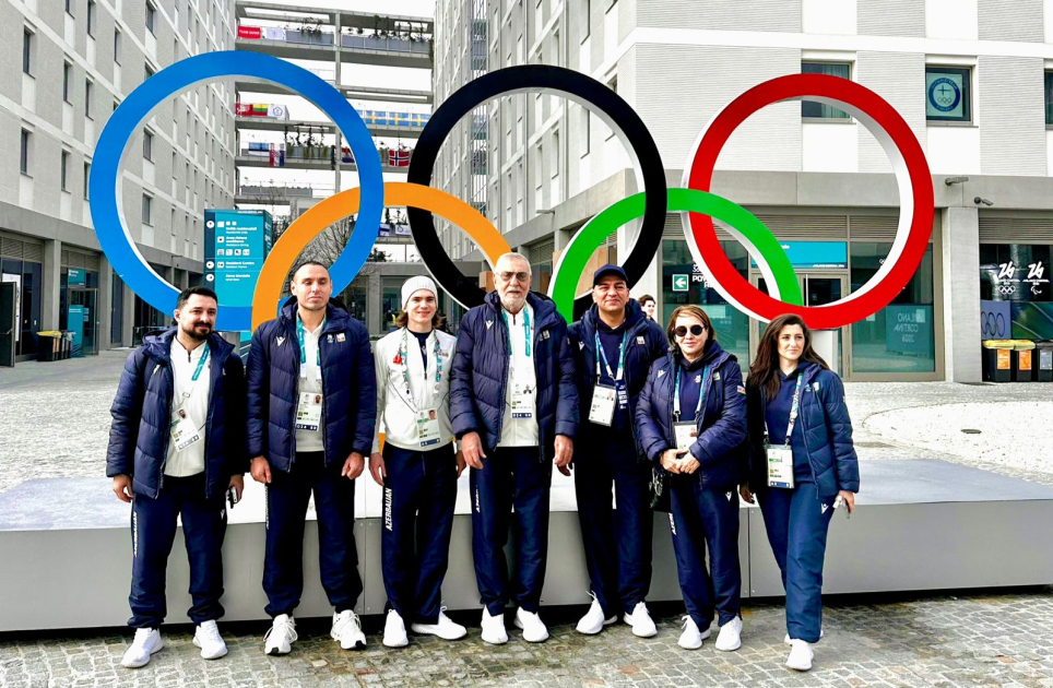 MOK rəsmiləri Milanda Atletlər kəndində - FOTO