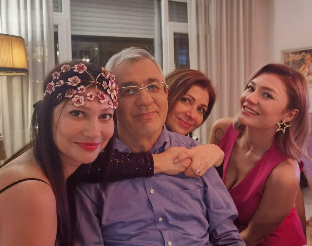 Hamlet İsaxanlının qızları kimlərdir və harada işləyirlər? - DOSYELƏR