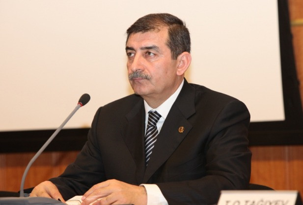 İcra başçısının bacısı işdən çıxarıldı