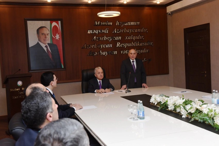 Nəsiminin yeni icra başçısı kollektivə təqdim olundu &ndash; FOTO