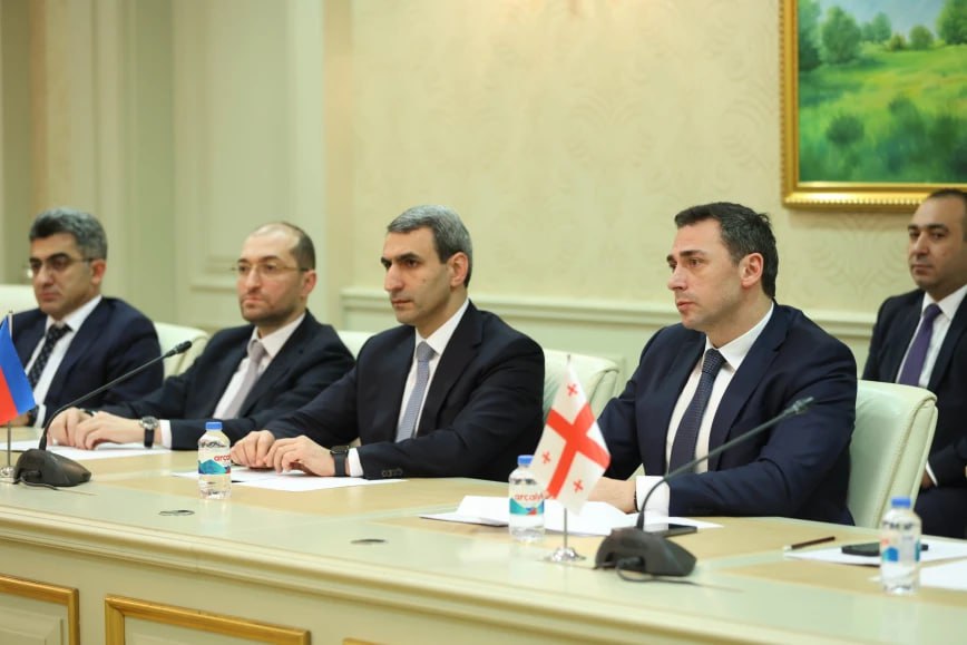 Orta Dəhliz üzrə əməkdaşlığın genişləndirilməsi ilə bağlı DÖRDTƏRƏFLİ GÖRÜŞ &ndash; FOTO