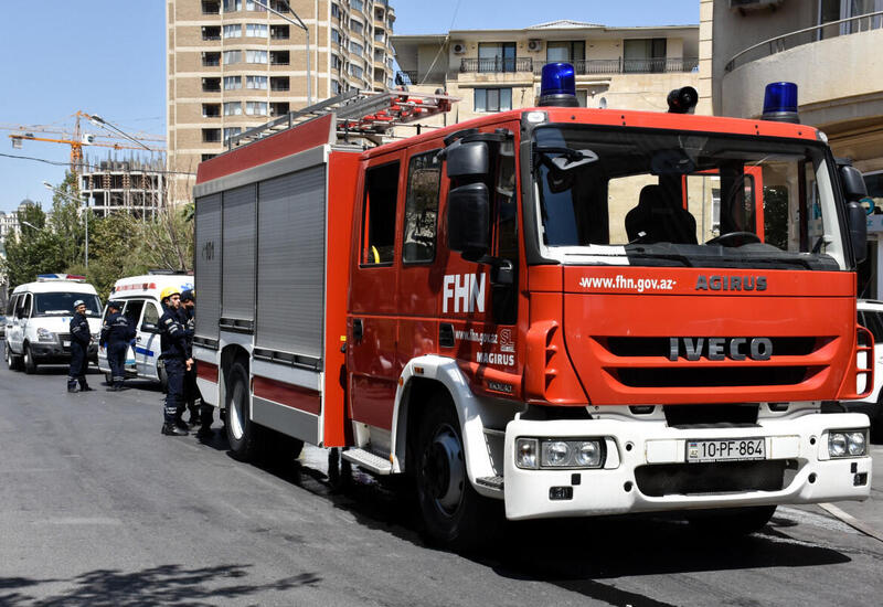 Bakıda yaşayış binasında yanğın &ndash; 3 nəfər təxliyə OLUNDU