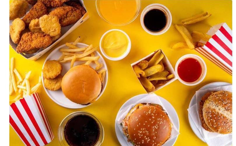 Alimlərdən şok araşdırma: Burgerlər siqaret qədər təhlükəlidir