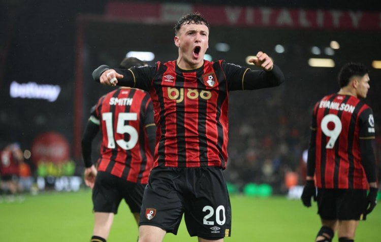 &ldquo;Milan&rdquo; futbolçusunu İngiltərə klubuna SATDI