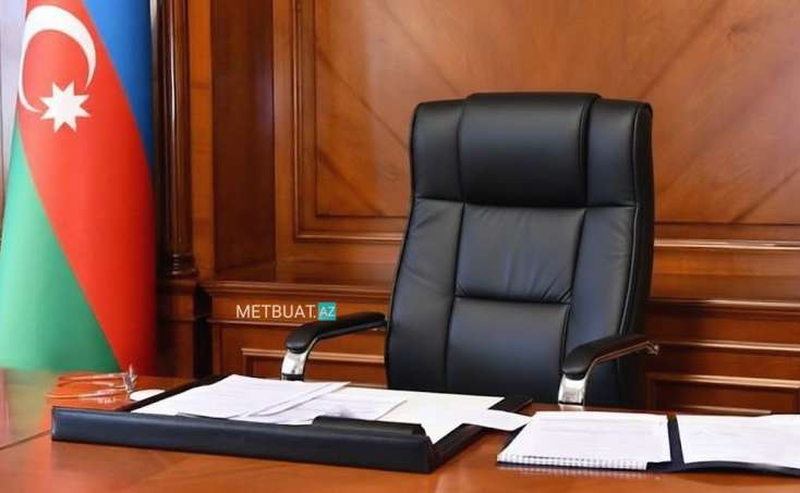 Bu xanım 32 ildir yüksək vəzifədədir - FOTO