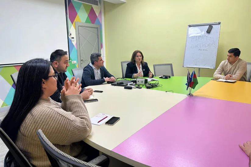 Mediada Azərbaycan dilinin qorunması ARB24 telekanalında müzakirə olundu &ndash; FOTO