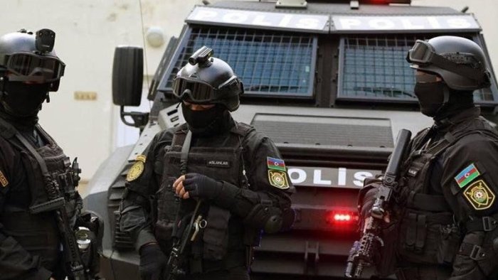 DİN Bakıda əməliyyat keçirdi - Saxlanılan var - VİDEO DİN Bakıda əməliyyat keçirdi - Saxlanılan var - VİDEO