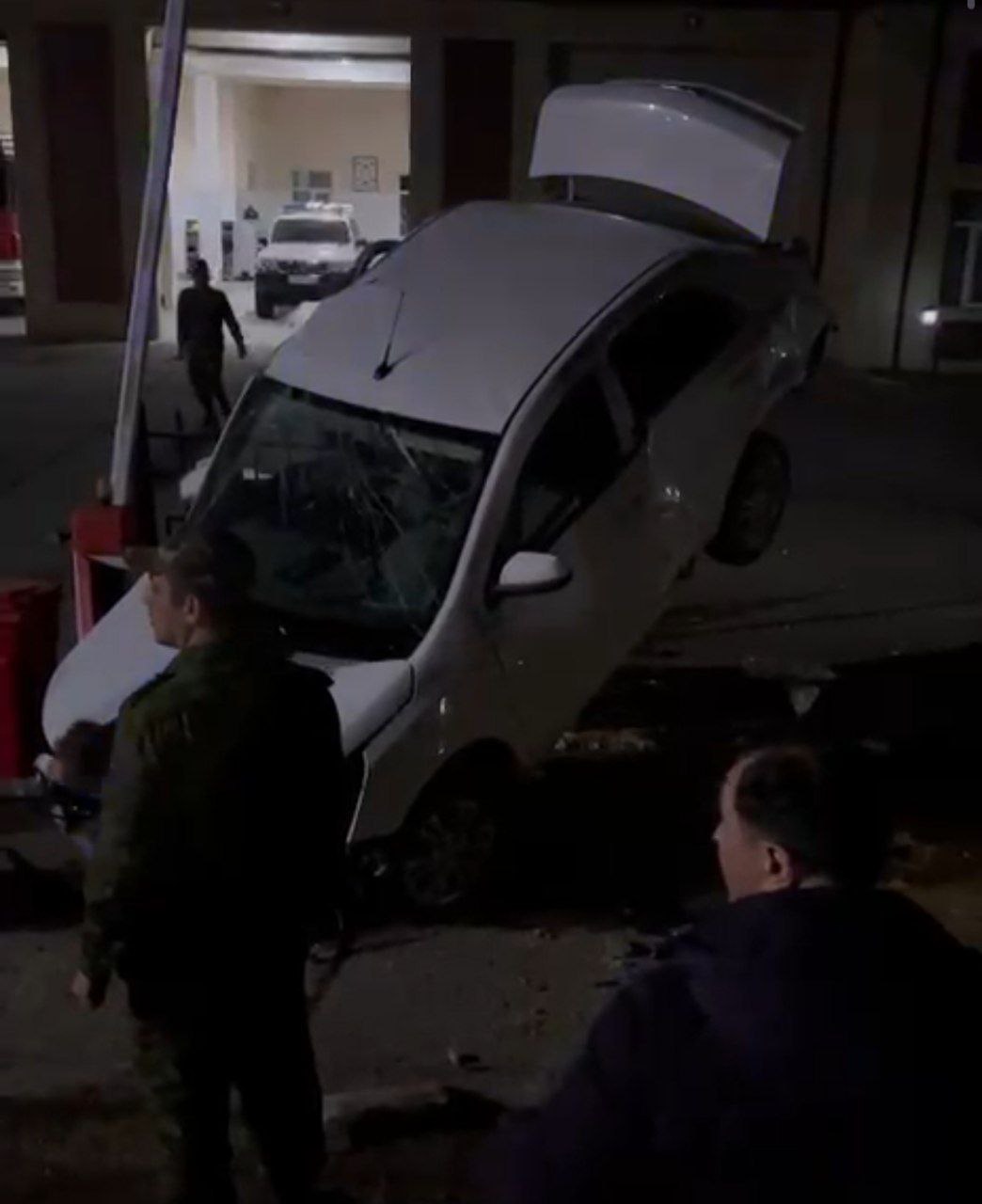 Ağcabədidə zəncirvari qəza olub, ölən və yaralılar var - FOTO