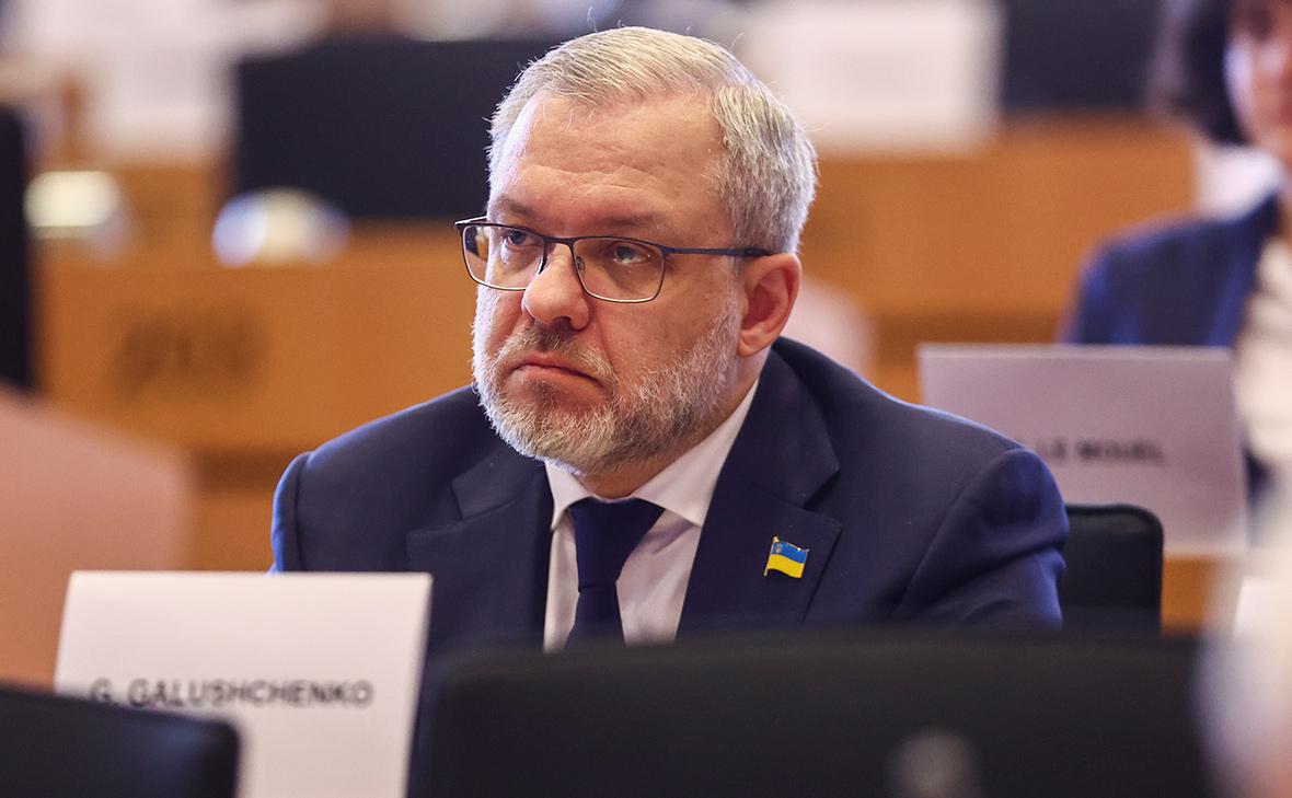 Ukraynanın sabiq naziri qatardan düşürülərək saxlanıldı Ukraynanın sabiq naziri qatardan düşürülərək saxlanıldı