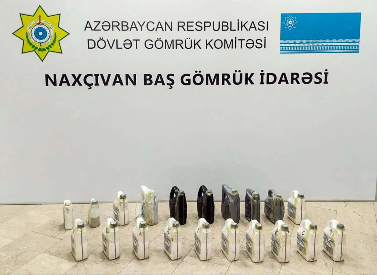 Naxçıvanda ƏMƏLİYYAT: İrandan Türkiyəyə gedən yük maşını yoxlamaya cəlb edildi &ndash; FOTO
