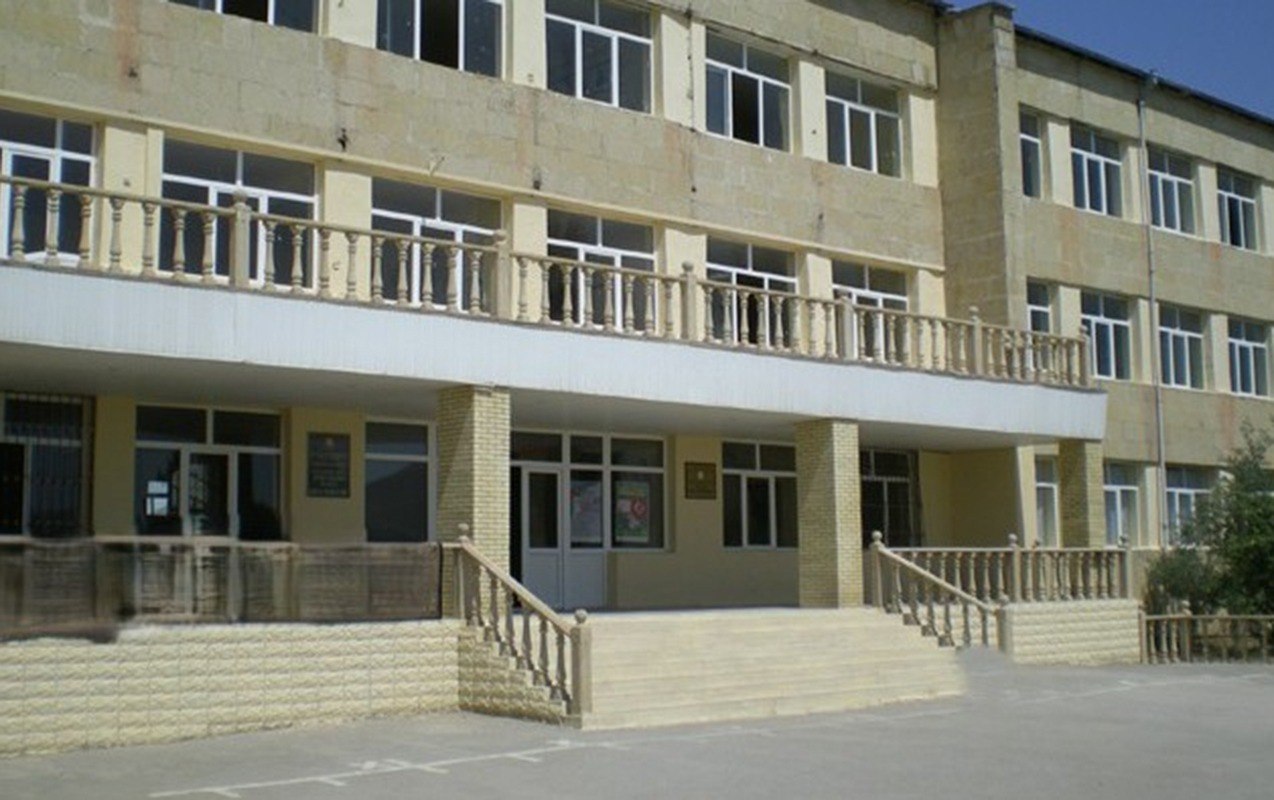 Qobuda məktəbdə dava - Şagird yoldaşını xəstəxanalıq etdi Qobuda məktəbdə dava - Şagird yoldaşını xəstəxanalıq etdi