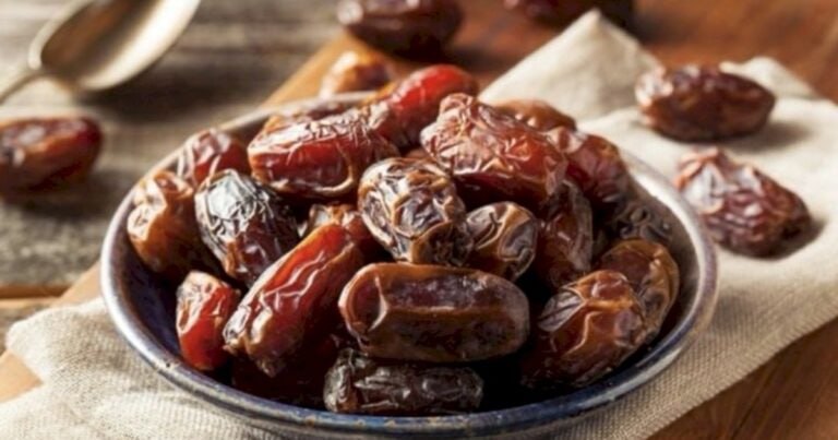 İftarın sevimlisi xurma təhlükəlidir — Həkim açıqladı İftarın sevimlisi xurma təhlükəlidir — Həkim açıqladı
