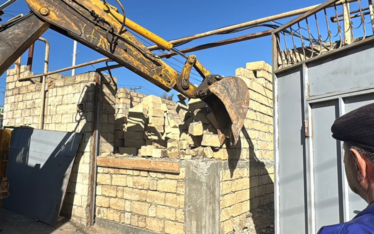 Biləcəridə qanunsuz tikili söküldü – VİDEO Biləcəridə qanunsuz tikili söküldü – VİDEO