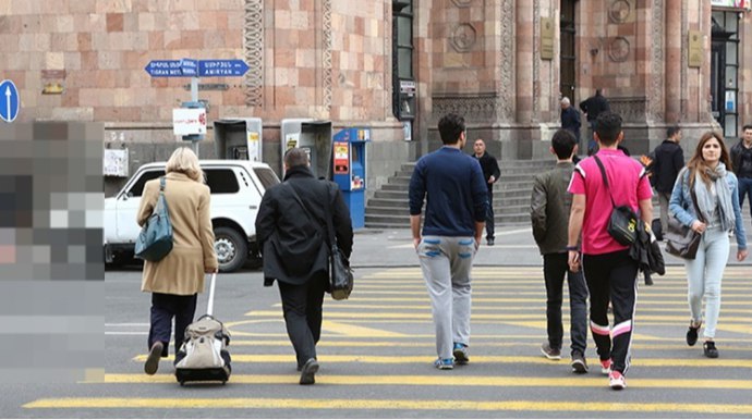 Həmyerlimiz Ermənistanda qadınla uşağı xilas etdi – VİDEO Həmyerlimiz Ermənistanda qadınla uşağı xilas etdi – VİDEO