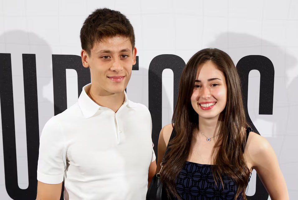 Arda Gülərin sevgilisi gündəm oldu - FOTO Arda Gülərin sevgilisi gündəm oldu - FOTO