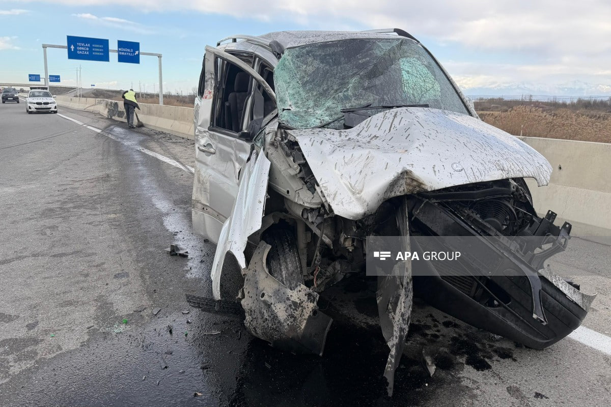 Ucarda zəncirvari QƏZA – Xəsarət alanlar var – VİDEO Ucarda zəncirvari QƏZA – Xəsarət alanlar var – VİDEO