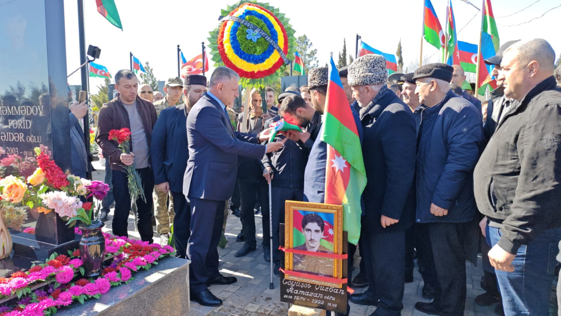 Birinci Qarabağ müharibəsinin itkin şəhidi Qurban Göyüşov dəfn olundu – FOTO Birinci Qarabağ müharibəsinin itkin şəhidi Qurban Göyüşov dəfn olundu – FOTO