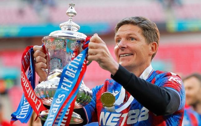 Baş məşqçi azarkeşlərin "istefa" şüarına REAKSİYA VERDİ