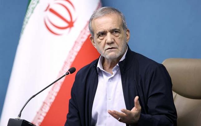 &ldquo;İran təzyiq qarşısında geri çəkilməyəcək&rdquo; - Pezeşkian