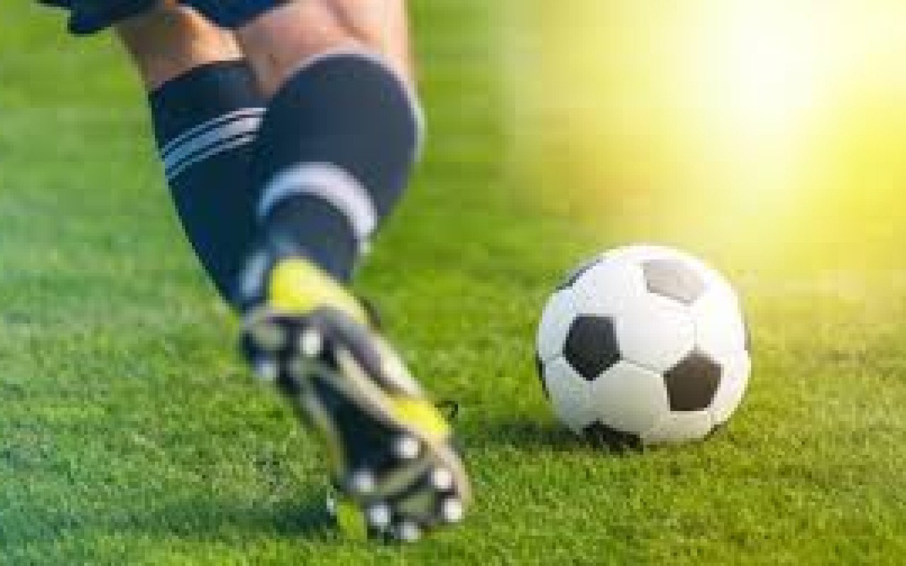 Gəncədə tələbə futbol oyunu zamanı dünyasını dəyişdi