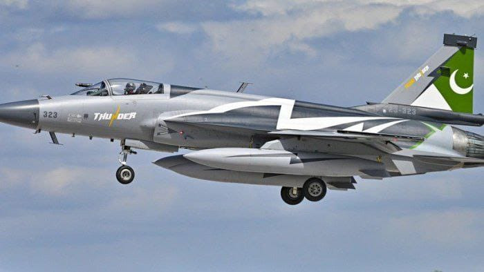 Pakistan təyyarələri “Taliban”ın hədəflərinə ZƏRBƏ ENDİRDİ - VİDEO Pakistan təyyarələri “Taliban”ın hədəflərinə ZƏRBƏ ENDİRDİ - VİDEO