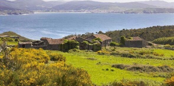 Kənd almaq istəyənlərin NƏZƏRİNƏ - Ucuz qiymətə satılır - FOTO