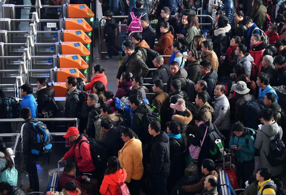 Çində gündəlik səyahət sayında yeni rekord: 352 milyon Çində gündəlik səyahət sayında yeni rekord: 352 milyon