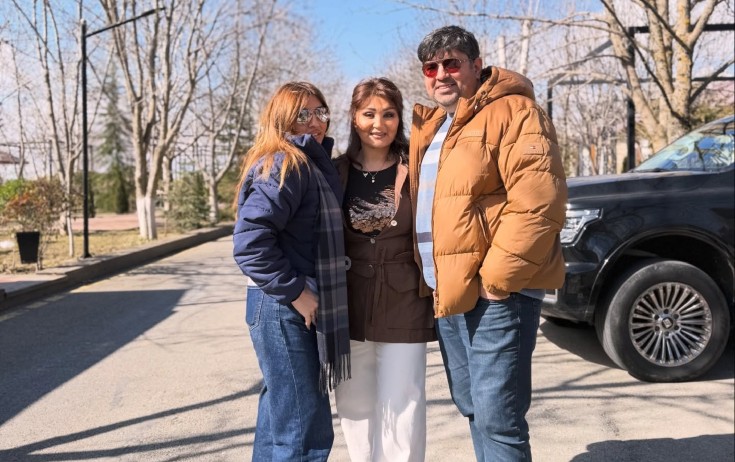 Nazpəri ailəsi ilə istirahətdə - FOTO