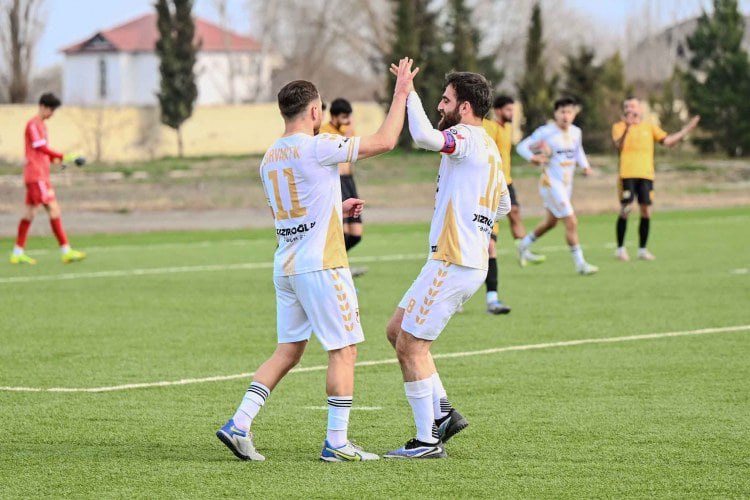 İkinci Liqa: 15-ci tura start verildi