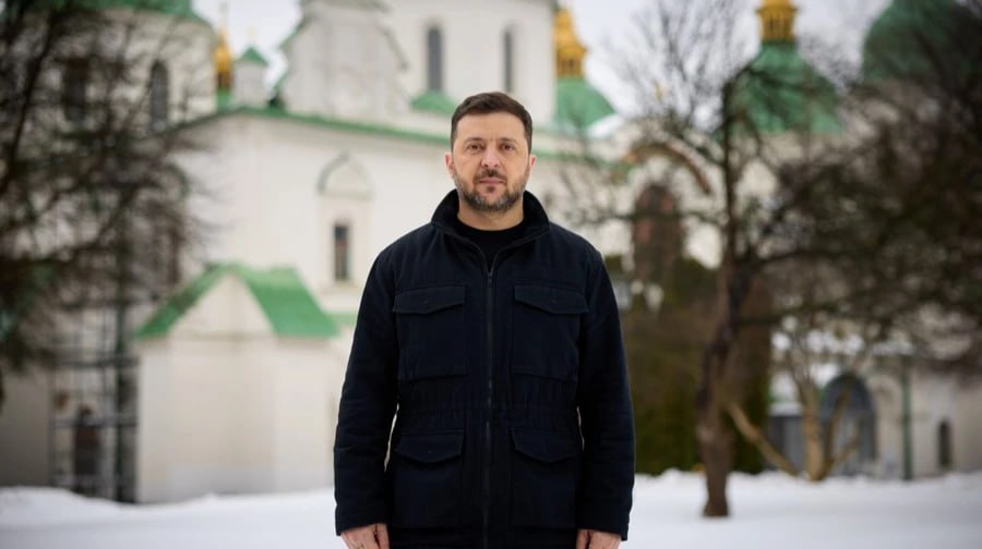 Zelenski: &ldquo;Bu gün Putinin Kiyevi 3 günə ələ keçirmək arzusundan düz 4 il keçir&rdquo;