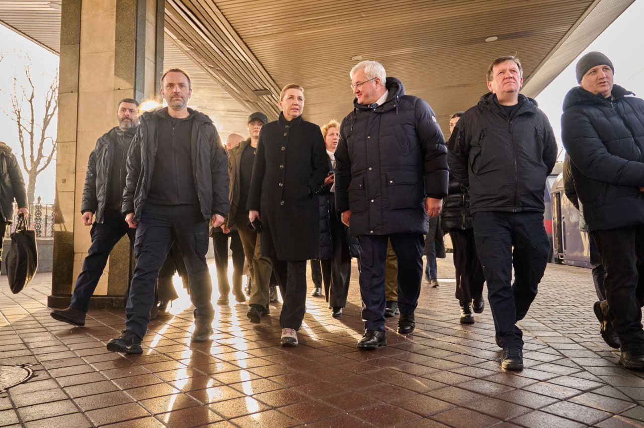 11 xarici dövlət rəsmisi Kiyevə gəldi - ADLAR- FOTO/VİDEO