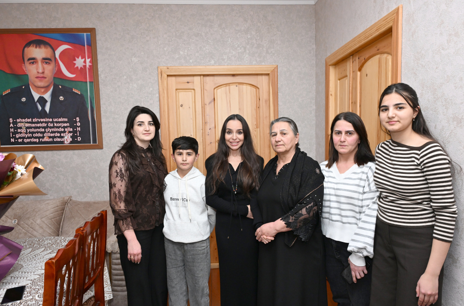 Leyla Əliyeva Vətən Müharibəsi Qəhrəmanı Şahin Allahyarovun ailəsini ziyarət etdi &ndash; FOTO