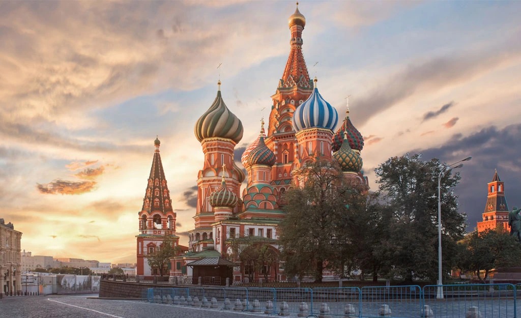 Rusiyada 840 min əcnəbi qeyri-qanuni yaşayır