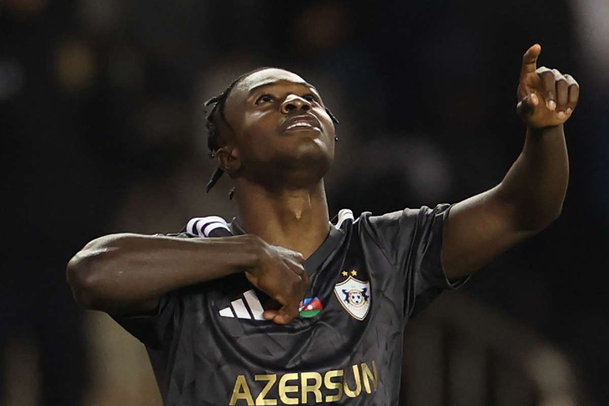 Addai "Qarabağ"dan ayrılır?