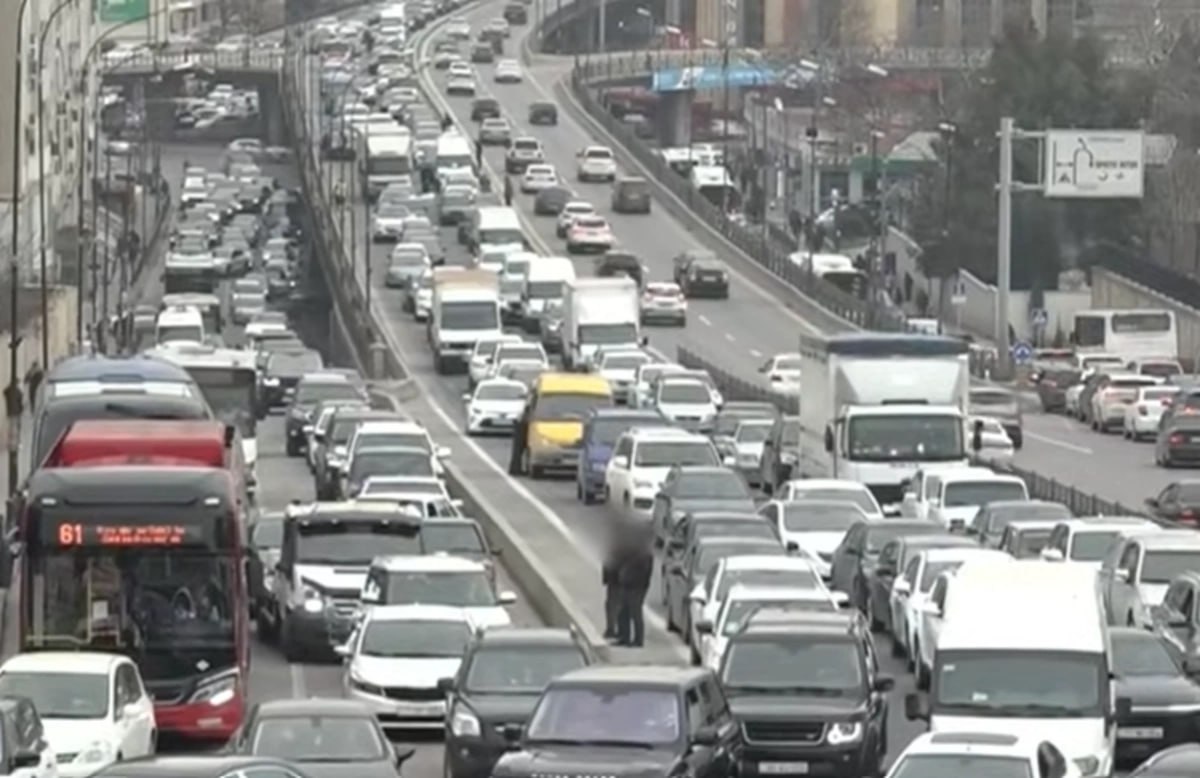 Paytaxtda 15 istiqamətdə SIXLIQ VAR